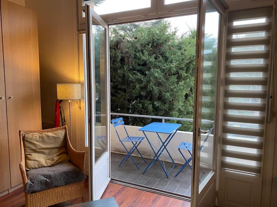 Le Balcon De Jules - Charmant Pied-A-Terre - Parking Possible Pour Vehicule De Moins De 4,40 M De Long Lejlighed Lyon Eksteriør billede